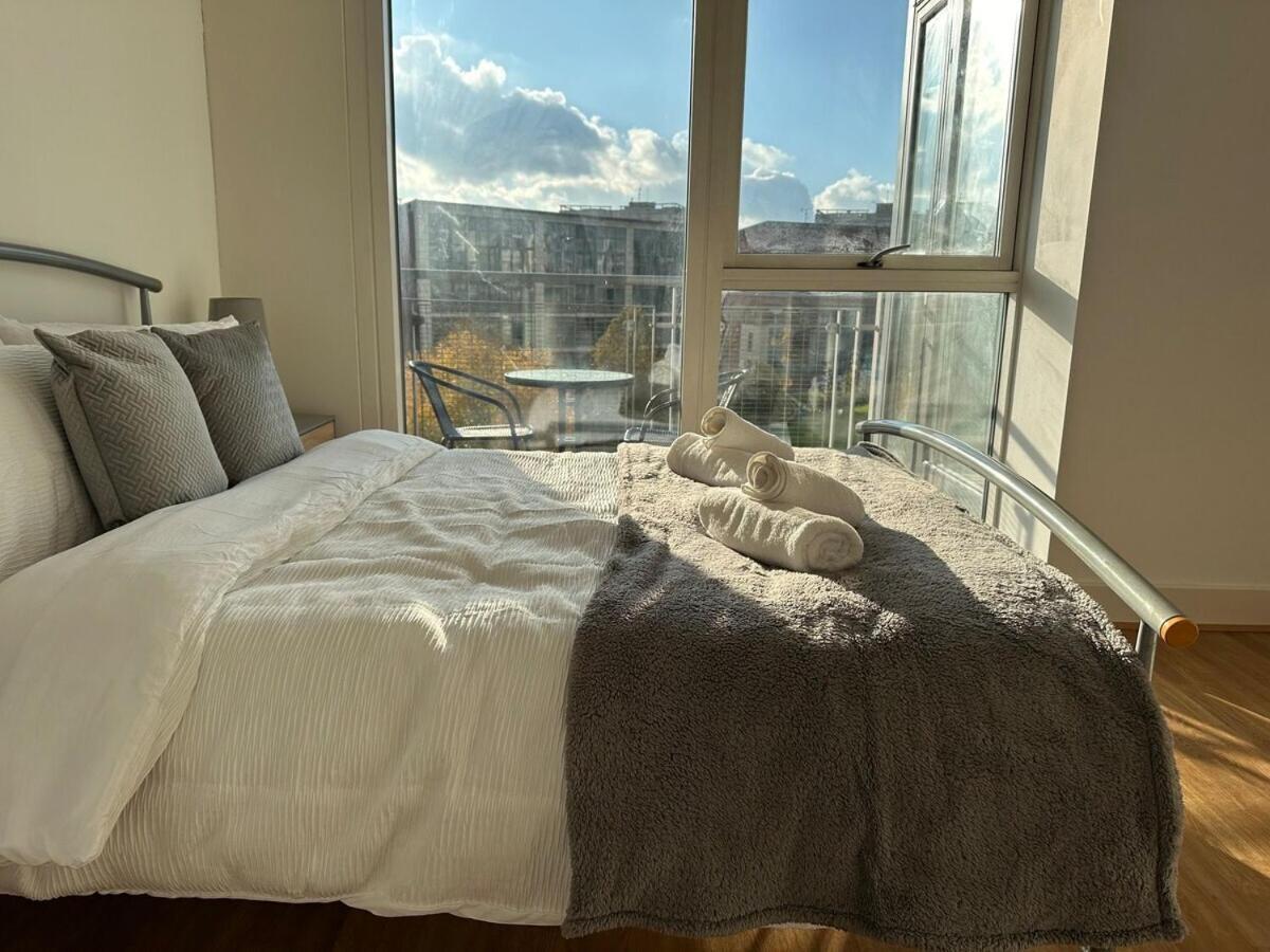 Luxury 1 Bedroom Apartment - City Centre - Balcony - Near O2 Academy Μπέρμιγχαμ Εξωτερικό φωτογραφία